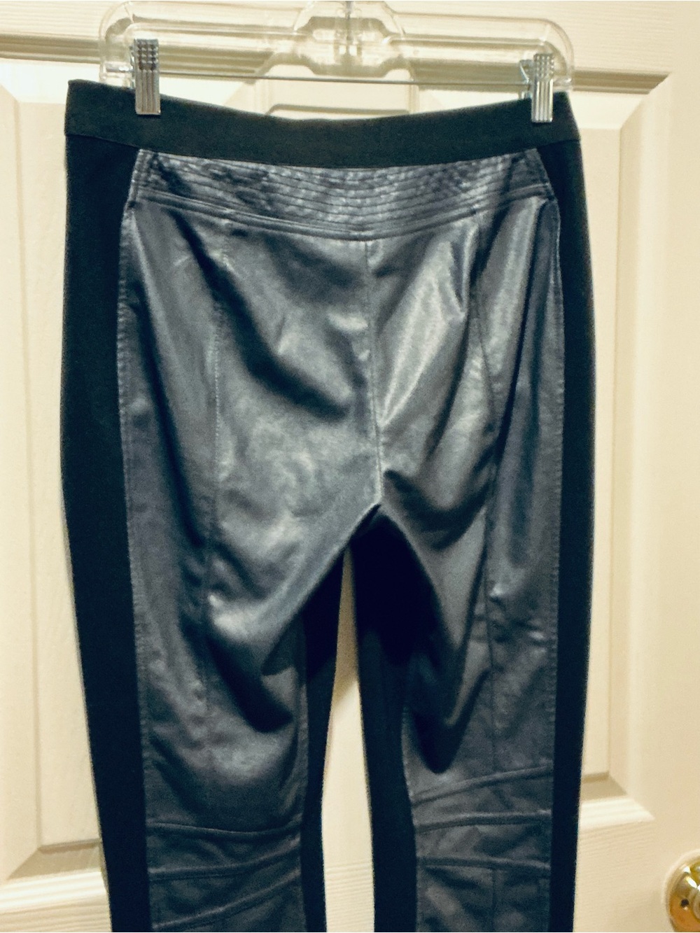 BCBGMaxAzria Black/Navy Combo Kalin Motorcycle Faux-Leather Skinny Legging Med - Picture 6 of 12